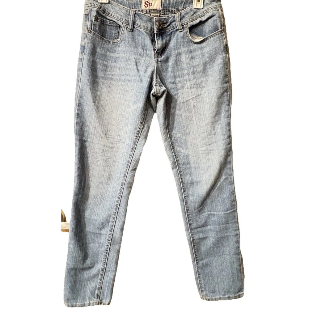 SO Women Jean 9 Blue Denim Slim Straight Leg Low Rise Light Wash Cotton Blend